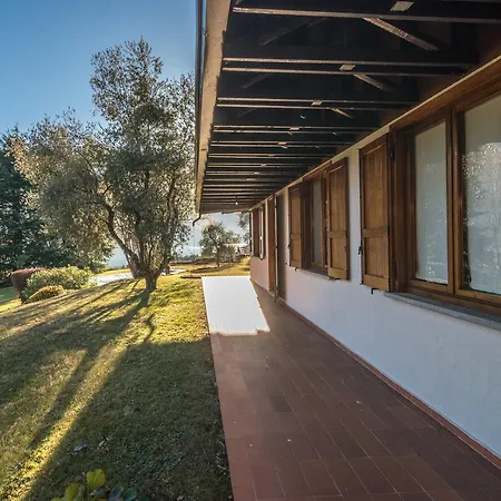 Villa Lenno