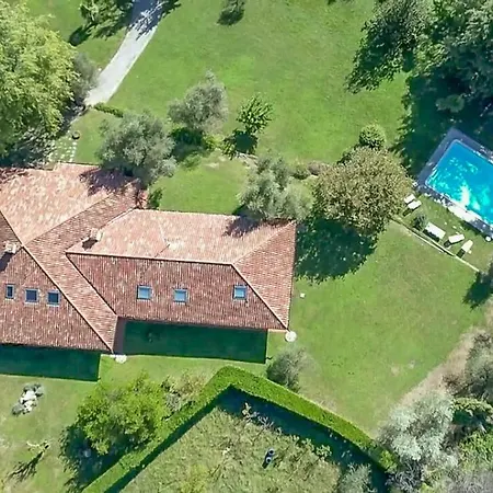 Villa Lenno